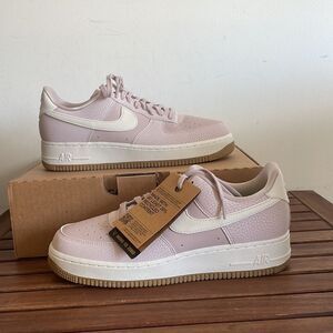 Nike Air Force 1 Low 07 Platinum Violet/Light Bone US Women 10.5/UK8(FN6326-001)